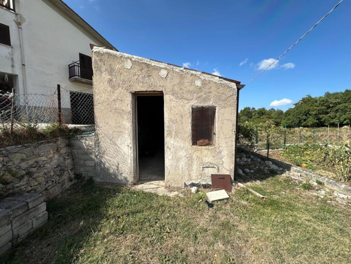 Image No.34-3 Bed Semi-Detached for sale