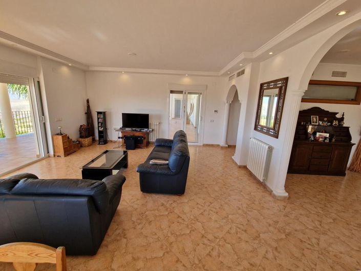 Image No.36-4 Bed Villa for sale