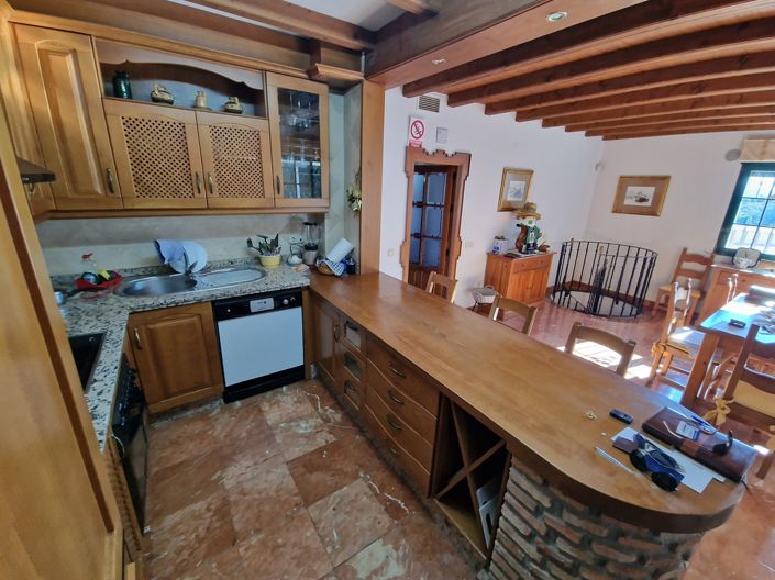 Image No.29-6 Bed Villa for sale