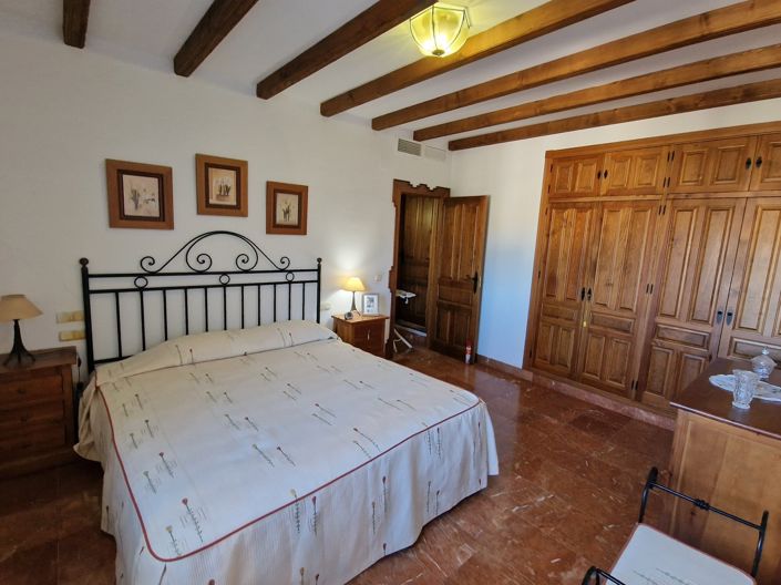 Image No.39-6 Bed Villa for sale