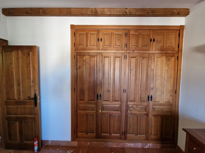 Image No.41-6 Bed Villa for sale