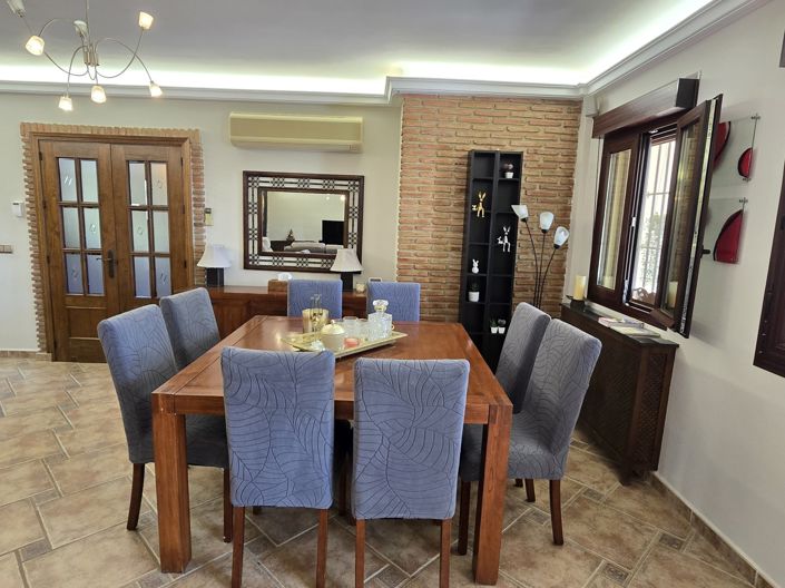 Image No.22-7 Bed Villa for sale