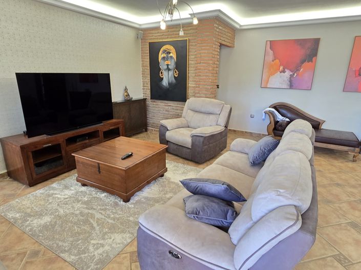 Image No.23-7 Bed Villa for sale