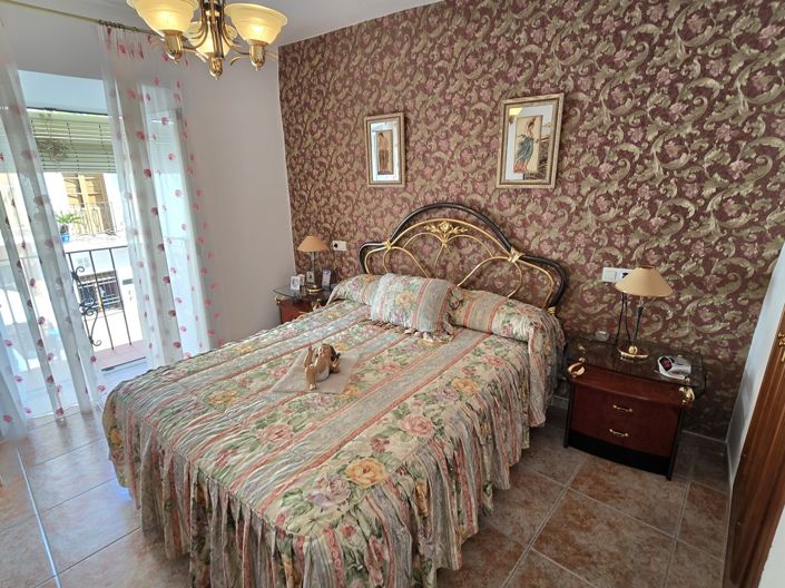 Image No.24-4 Bed Villa for sale