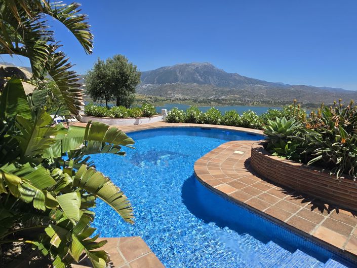 Image No.6-4 Bed Villa for sale