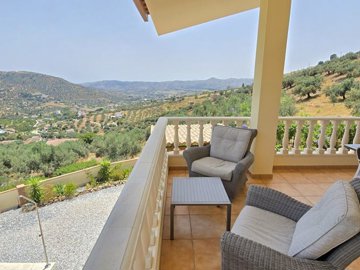 1366-villa-for-sale-in-alcaucin-47390-large