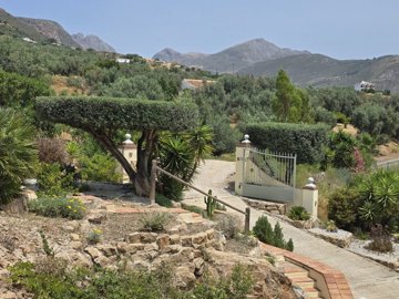 1366-villa-for-sale-in-alcaucin-47402-large