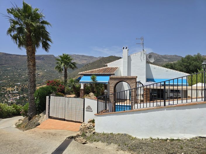 Image No.28-3 Bed Villa for sale