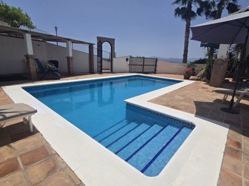 1367-villa-for-sale-in-alcaucin-47564-large