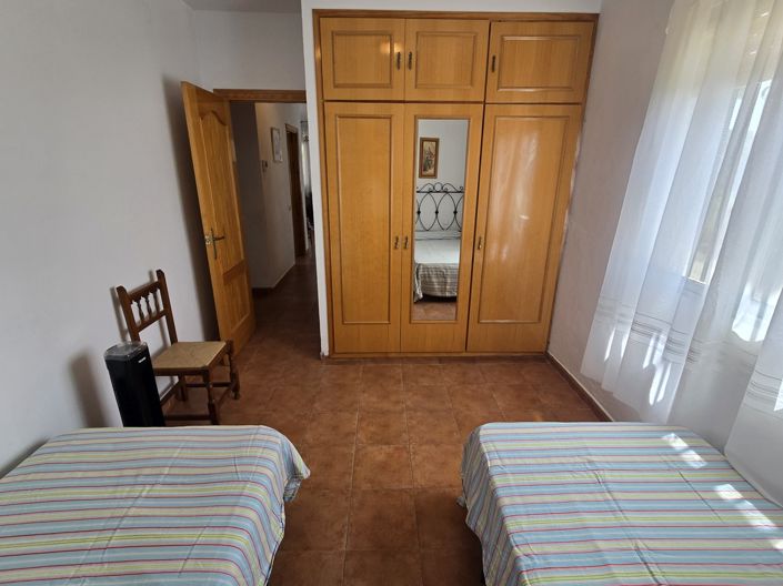 Image No.22-Maison de village de 4 chambres à vendre à Alcaucín