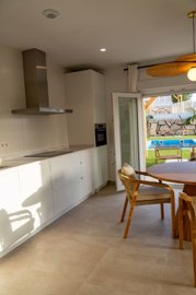 1378-villa-for-sale-in-vinuela-48461-large