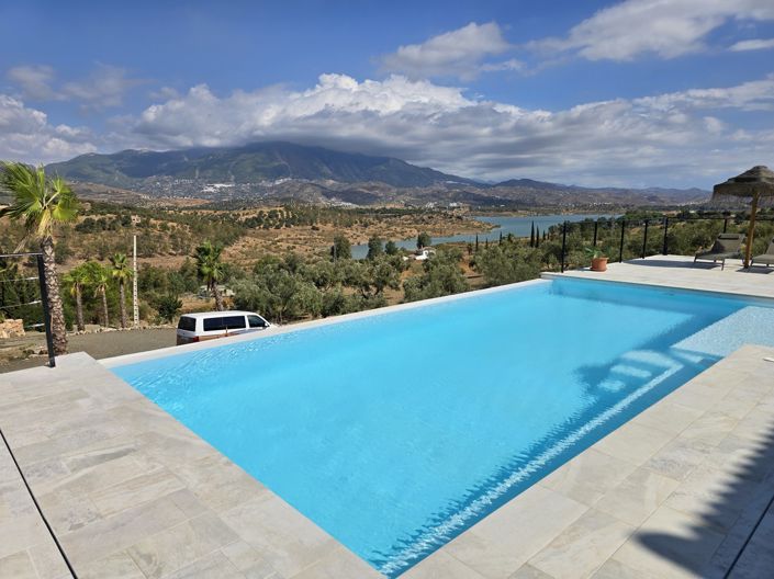 Image No.4-Villa de 4 chambres à vendre à Los Romanes