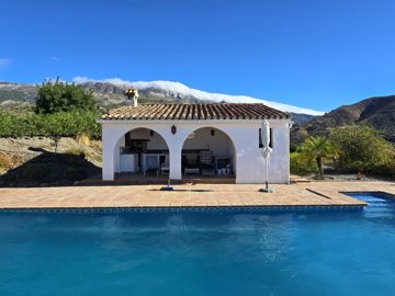 1395-villa-for-sale-in-canillas-de-aceituno-4