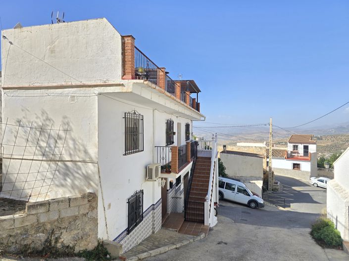 Image No.5-Maison de village de 6 chambres à vendre à Alcaucín