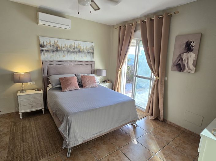 Image No.27-3 Bed Villa for sale