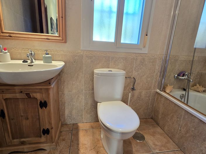 Image No.35-3 Bed Villa for sale