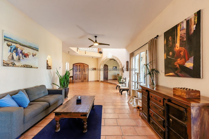 Image No.10-5 Bed Villa for sale