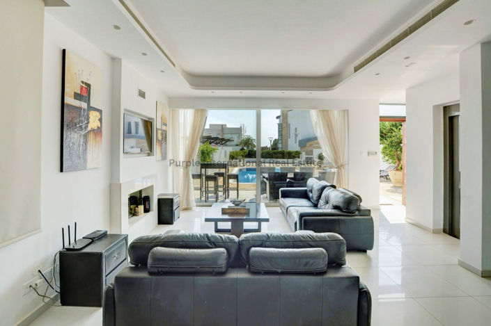 Image No.2-5 Bed Villa for sale