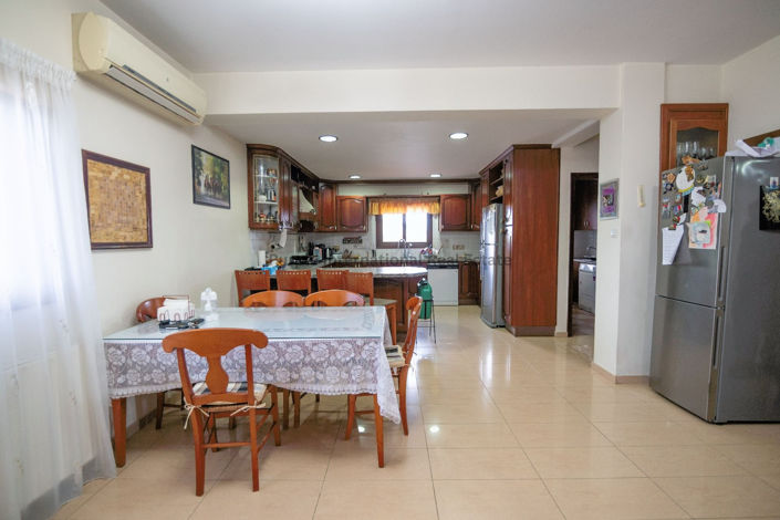 Image No.10-5 Bed Villa for sale