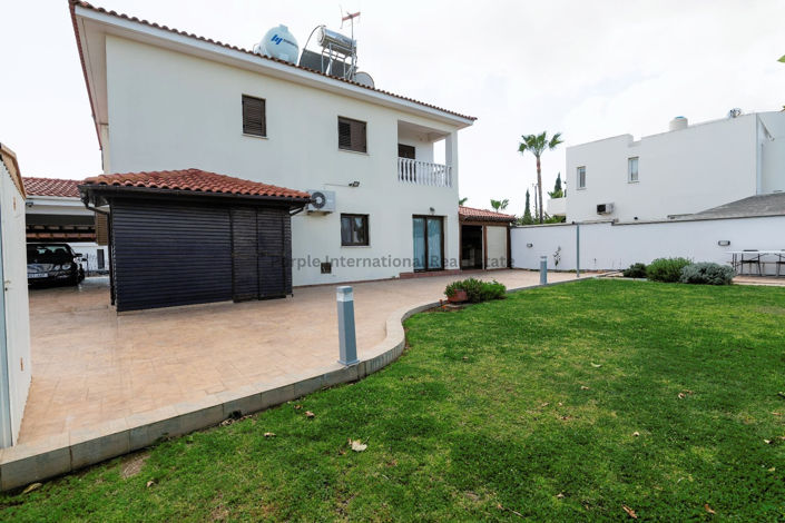 Image No.45-5 Bed Villa for sale