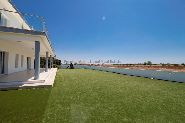 Image No.28-4 Bed Villa for sale