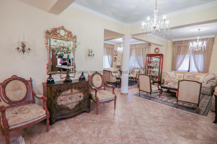 Image No.11-5 Bed Villa for sale