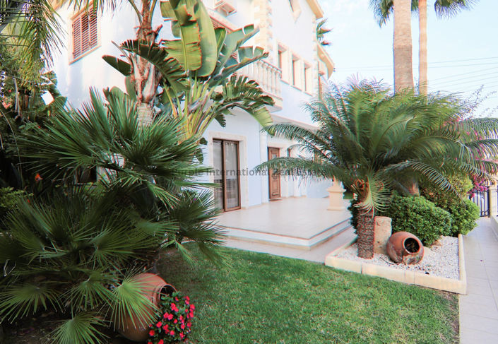 Image No.39-5 Bed Villa for sale