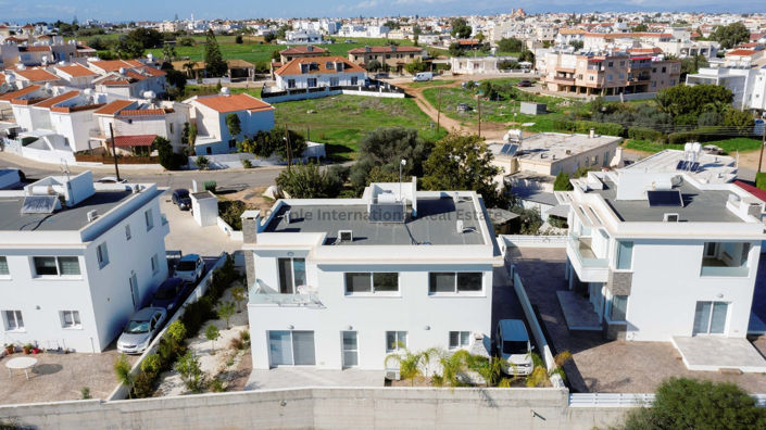 Image No.39-4 Bed Villa for sale