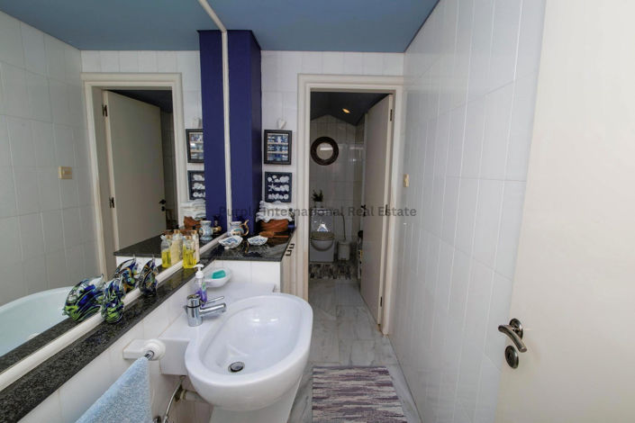 Image No.19-3 Bed Villa for sale