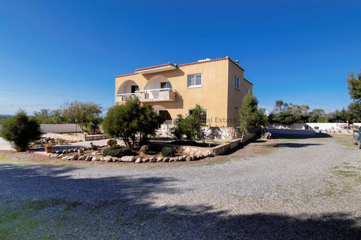 Image No.37-5 Bed Villa for sale