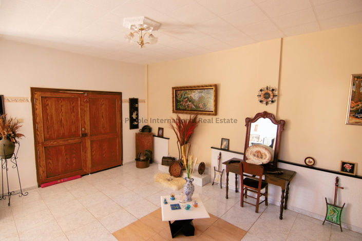 Image No.44-5 Bed Villa for sale