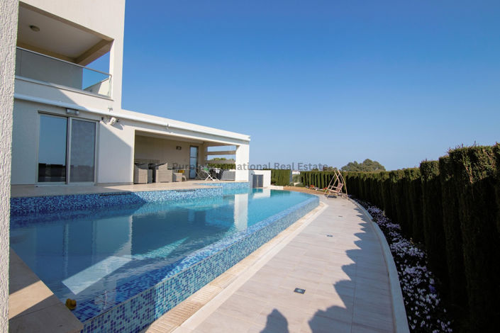 Image No.37-7 Bed Villa for sale