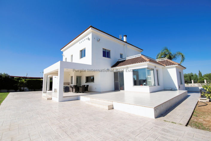 Image No.55-5 Bed Villa for sale