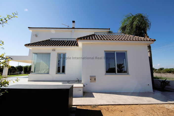 Image No.59-5 Bed Villa for sale