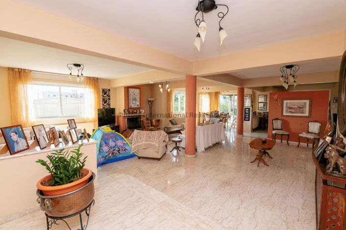 Image No.4-4 Bed Villa for sale