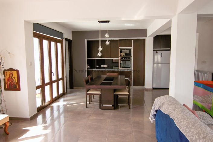 Image No.2-2 Bed Villa for sale