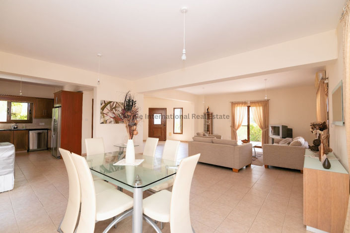 Image No.34-3 Bed Villa for sale