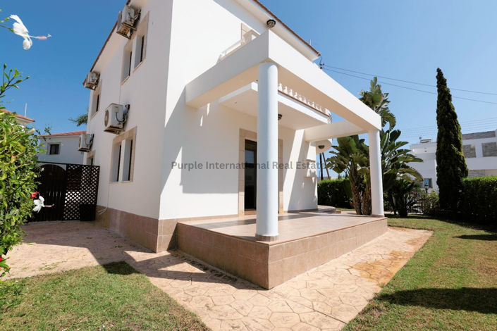 Image No.43-3 Bed Villa for sale