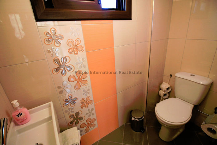 Image No.16-7 Bed Villa for sale