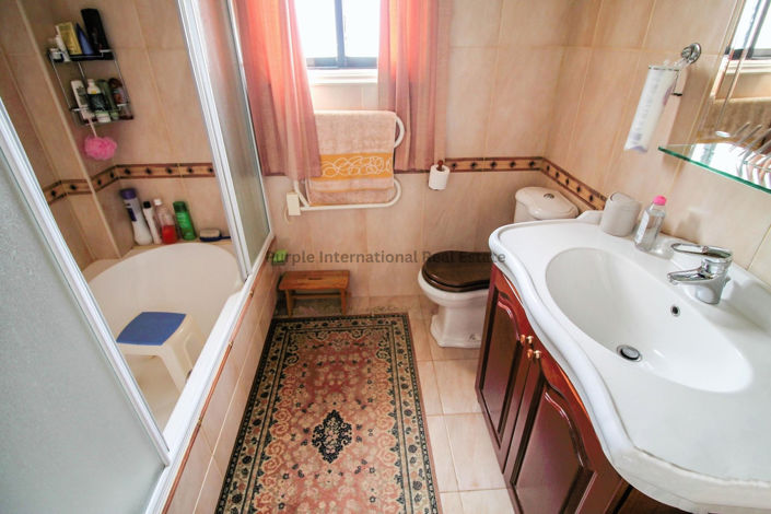 Image No.10-4 Bed Villa for sale