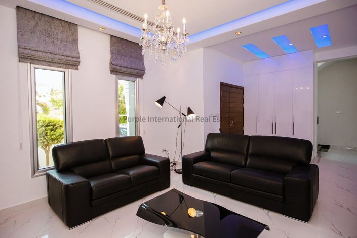 Image No.2-4 Bed Villa for sale