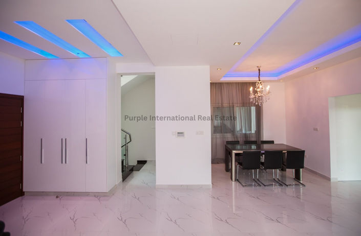 Image No.6-4 Bed Villa for sale