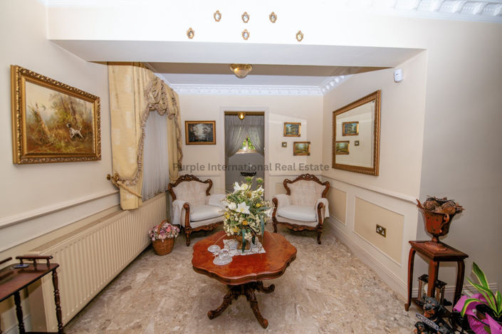 Image No.10-5 Bed Villa for sale