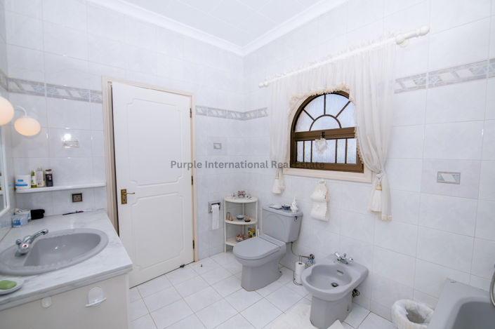 Image No.17-5 Bed Villa for sale