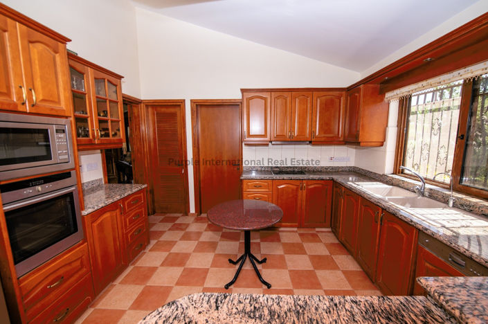 Image No.11-3 Bed Villa for sale