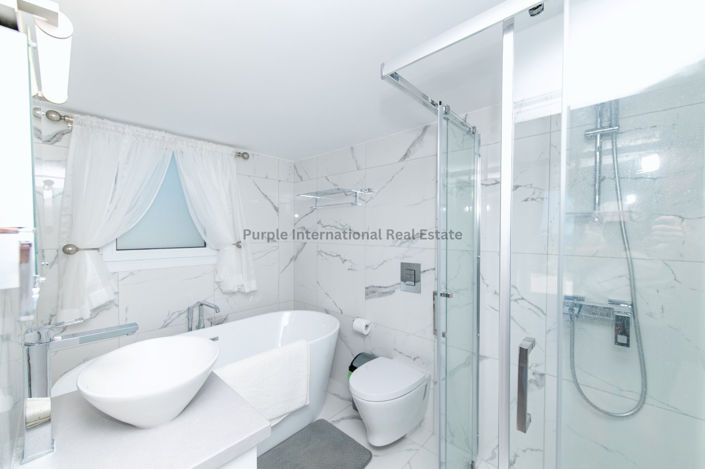 Image No.20-Villa de 4 chambres à vendre à Sea Caves