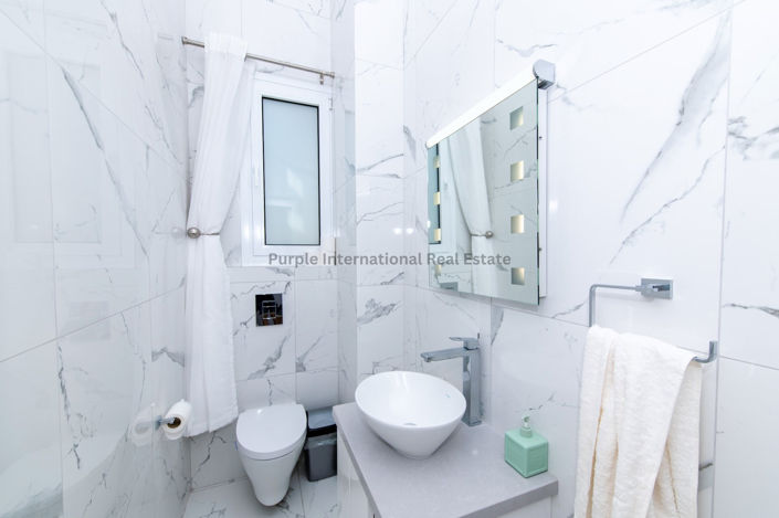 Image No.21-Villa de 4 chambres à vendre à Sea Caves