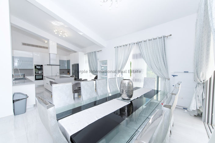 Image No.31-Villa de 4 chambres à vendre à Sea Caves