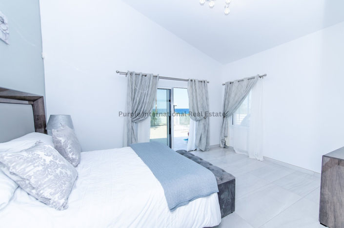 Image No.37-Villa de 4 chambres à vendre à Sea Caves