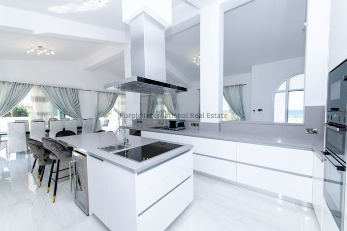 Image No.41-Villa de 4 chambres à vendre à Sea Caves